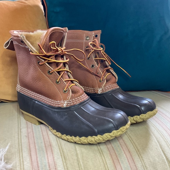 L.L. Bean Shoes - L.L. Bean Bean Boots Women’s Tan 8" Real Shearling-Lined Insulated 9 Free People